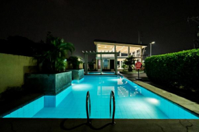 Kral Suite in Las Piñas